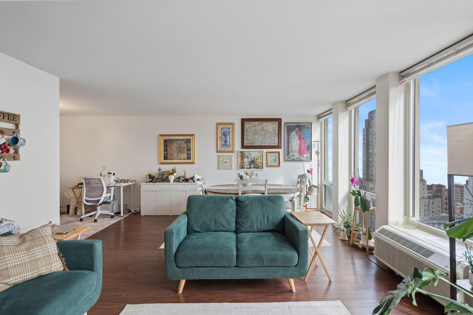 111 East Chestnut Street, Unit 37F Chicago, IL 60611 - Photo 5 of 24