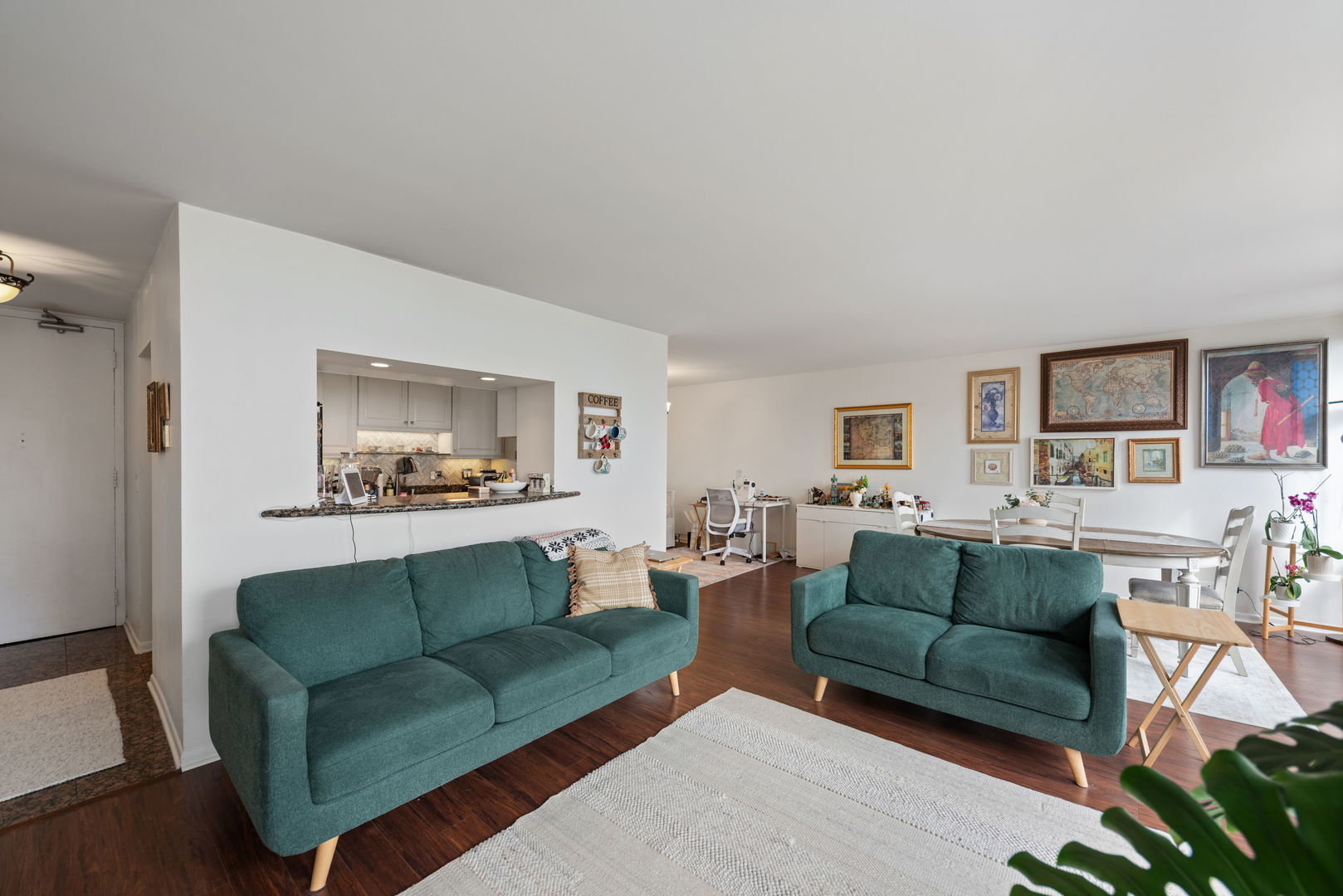 111 East Chestnut Street, Unit 37F Chicago, IL 60611 - Photo 9 of 24