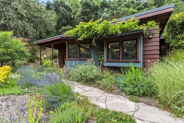 $1,395,000 | 150 Vallejo Avenue, Point Reyes Station, CA 94956