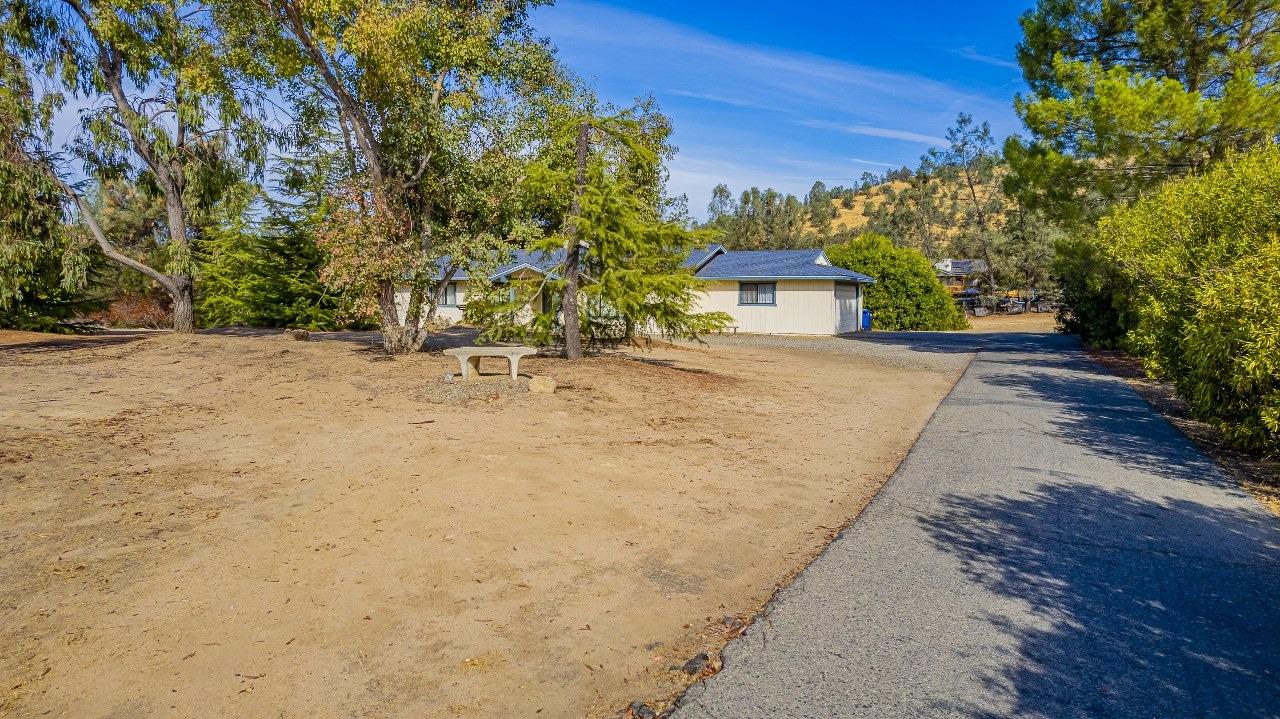 31045 Revis Road Coarsegold, CA 93614 - Photo 32 of 35 Gallery Image 32