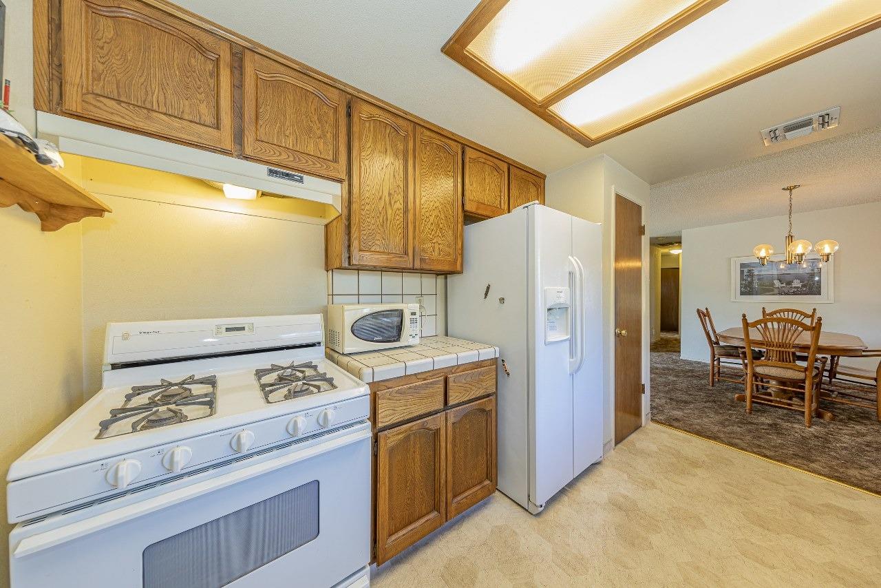 31045 Revis Road Coarsegold, CA 93614 - Photo 10 of 35 Gallery Image 10