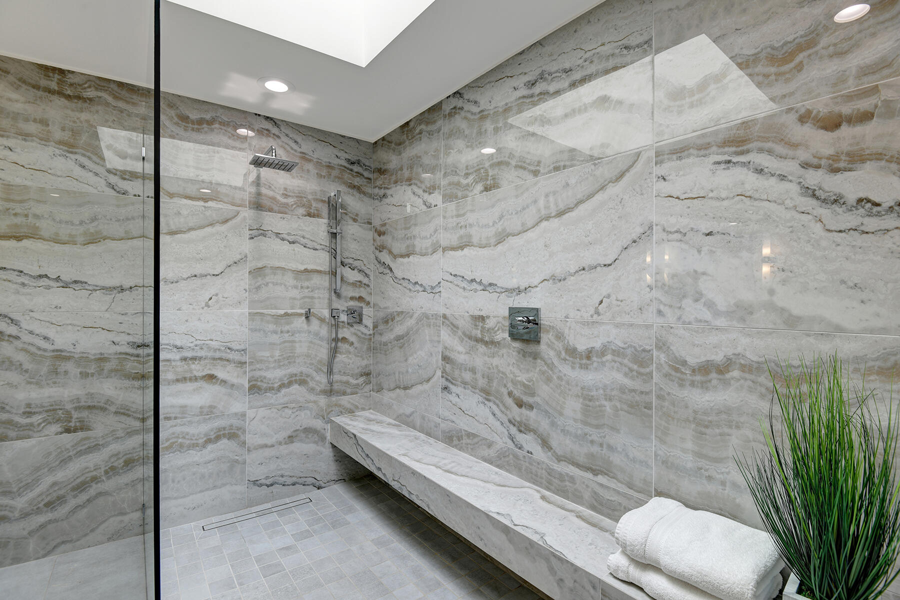 73 Princeton Drive Rancho Mirage, CA 92270 - Photo 33 of 44 a bathroom with a shower