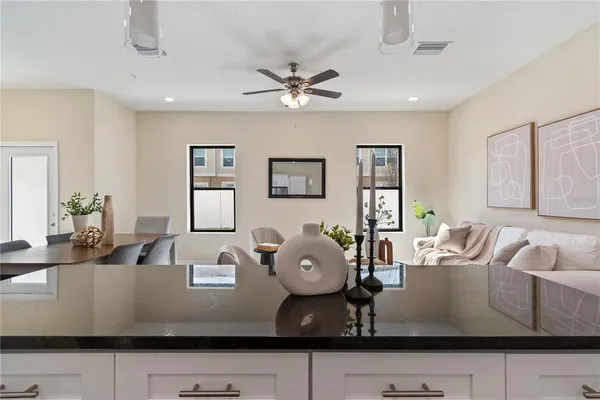 $325,000 | 4350 Cambio Gdns Court, Tampa, FL 33610