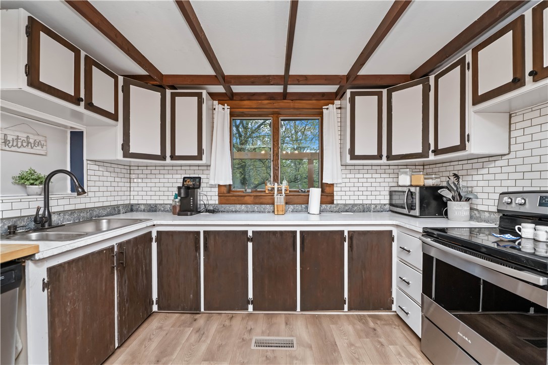 14404 Lime Kiln Road Barre, NY 14411 - Photo 18 of 40 Kitchen