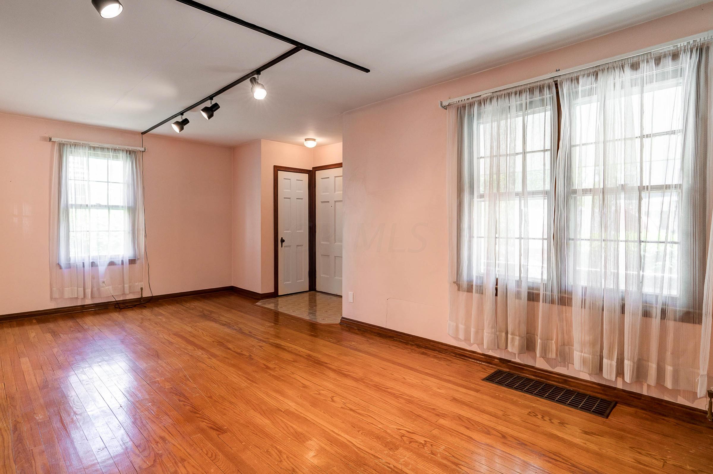 789 South Remington Road Columbus, OH 43209 - Photo 10 of 46