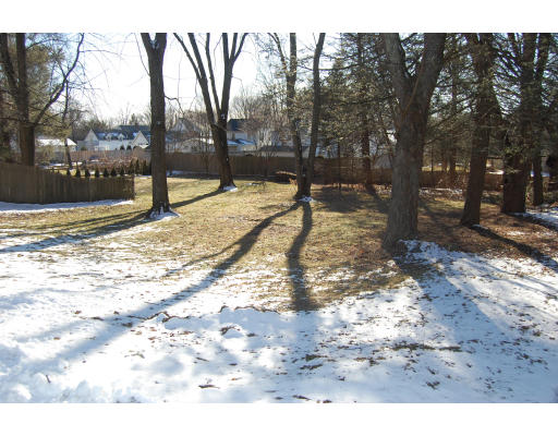 12 Overhill Road Natick, MA 01760 - Photo 8 of 10 Gallery Image 8