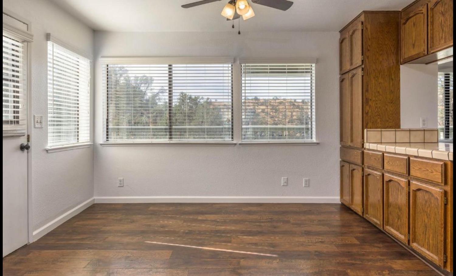 27817 Sky Harbour Road Friant, CA 93626 - Photo 8 of 30 Dinning room with a view of Millerton Lake