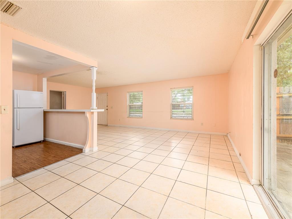 8702 Fish Lake Road Tampa, FL 33619 - Photo 13 of 38 Gallery Image 13