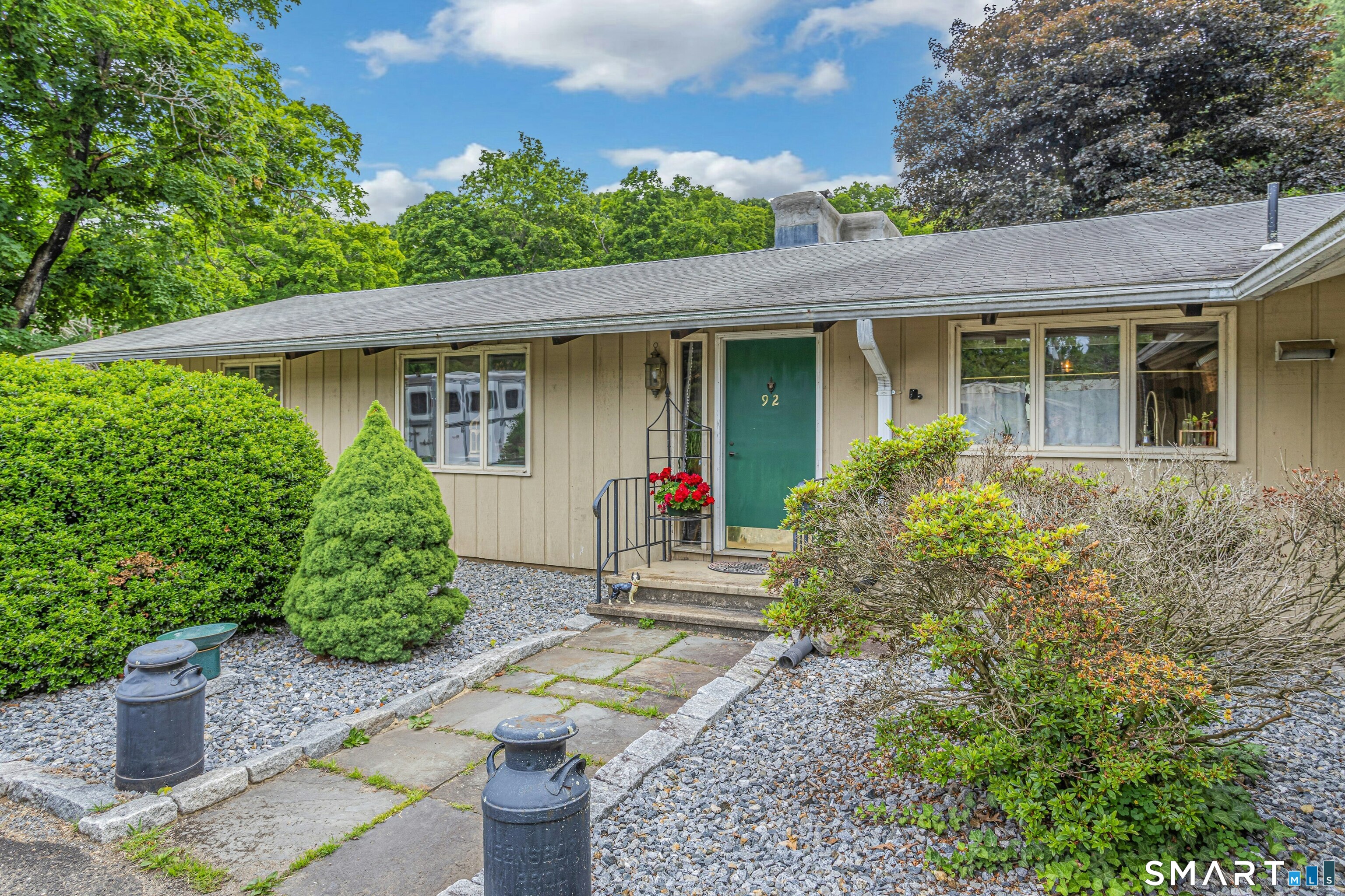 92 Minortown Road Woodbury, CT 06798 - Photo 2 of 33