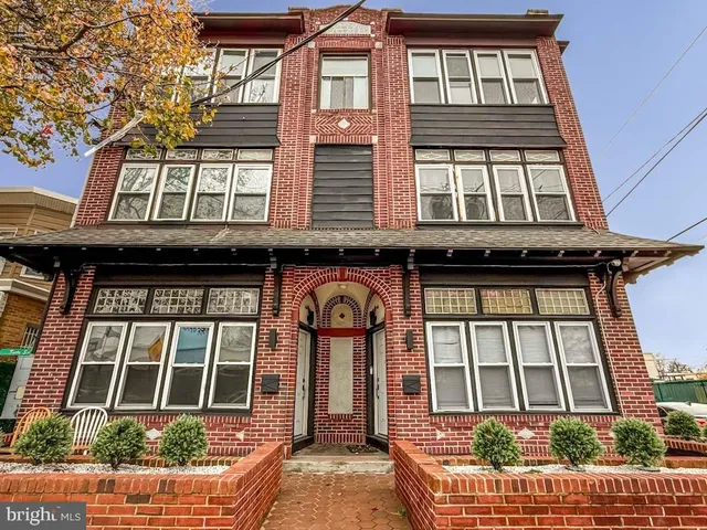 $1,700 | 30 Haddon Avenue, Unit 17, Collingswood, NJ 08108