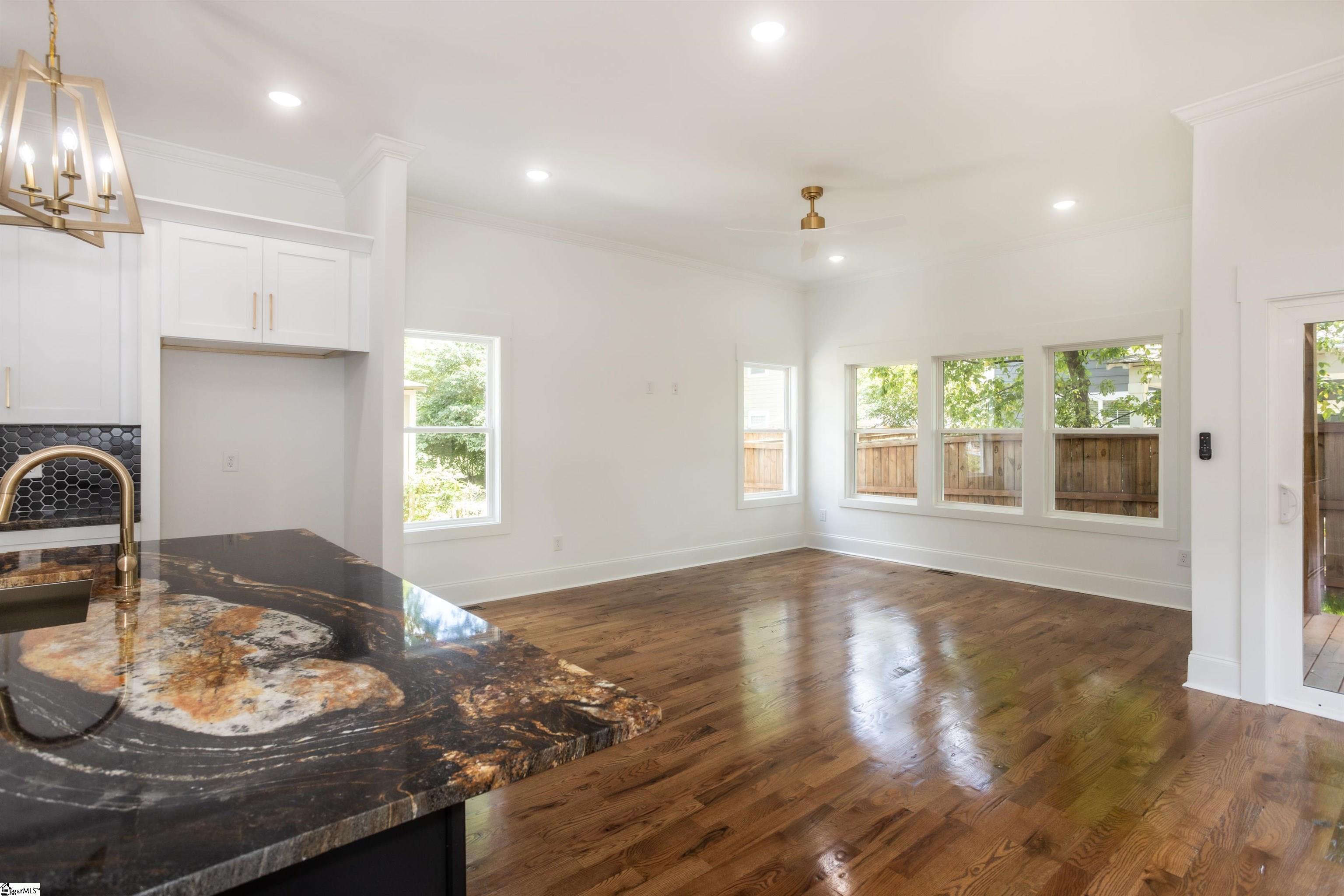 204 Cook Street Greenville, SC 29601 - Photo 12 of 34