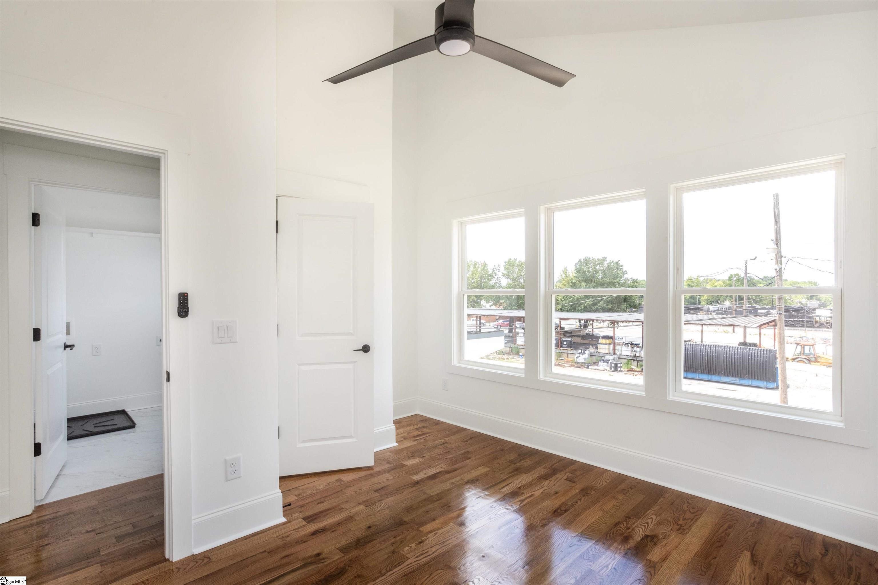 204 Cook Street Greenville, SC 29601 - Photo 17 of 34