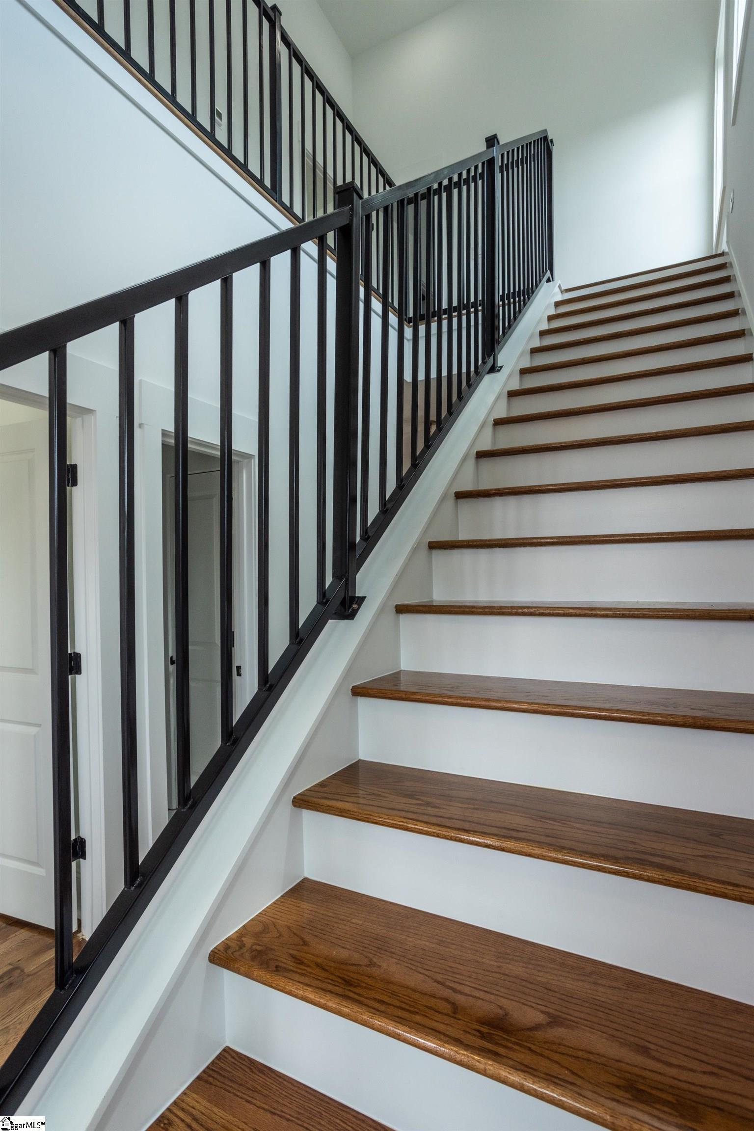 204 Cook Street Greenville, SC 29601 - Photo 2 of 34