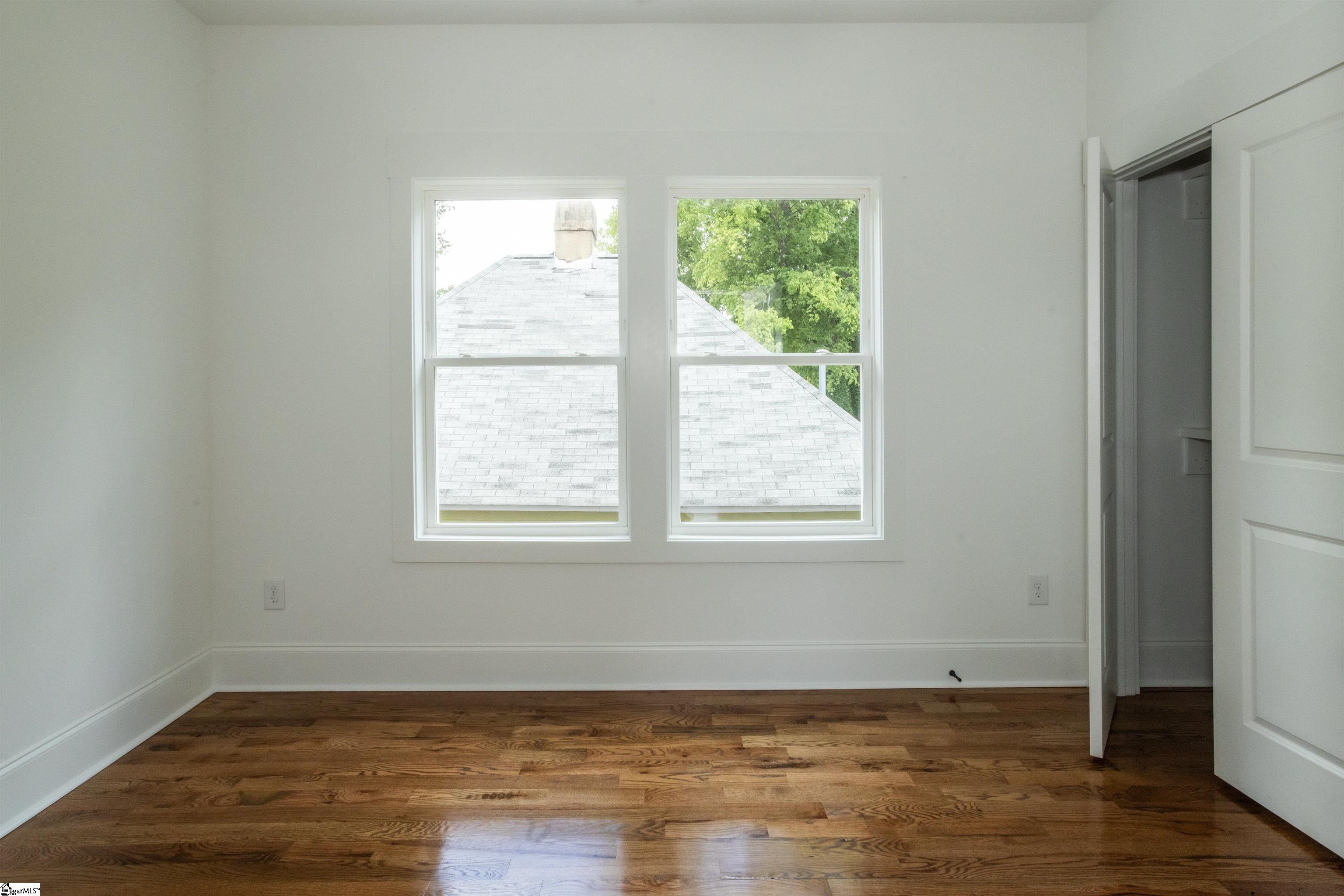 204 Cook Street Greenville, SC 29601 - Photo 6 of 34