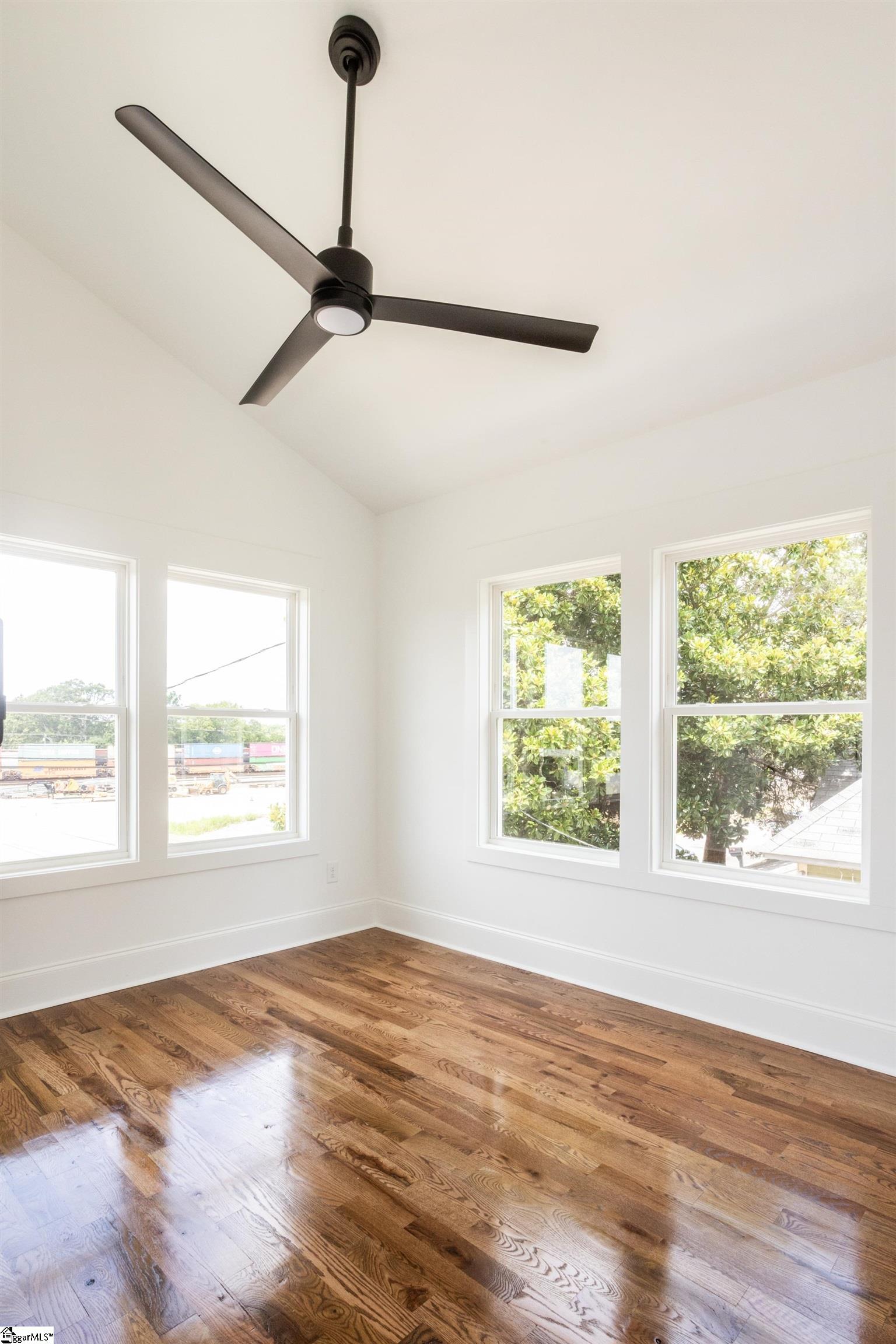 204 Cook Street Greenville, SC 29601 - Photo 8 of 34