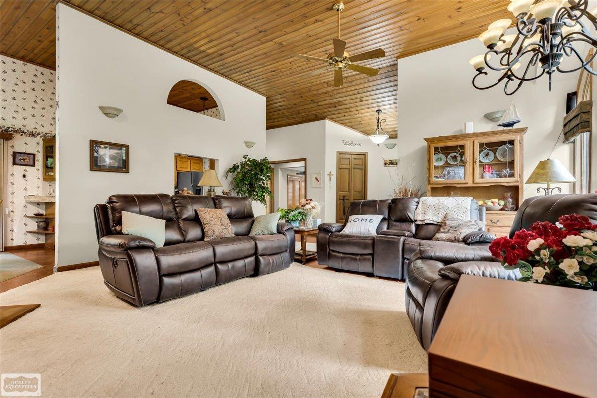 3171 Abbottsford Road North Street, MI 48049 - Photo 5 of 60