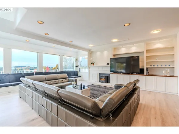 $1,150,000 | 17675 Southeast McKinley, Gresham, OR 97080
