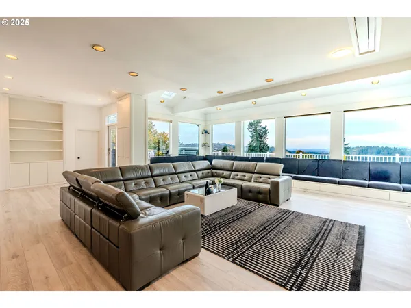$1,150,000 | 17675 Southeast McKinley, Gresham, OR 97080