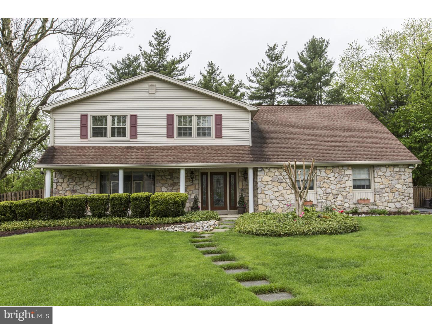 894 Broadmoor Road Huntingdon Valley, PA 19006 - Photo 1 of 24 Gallery Image 1