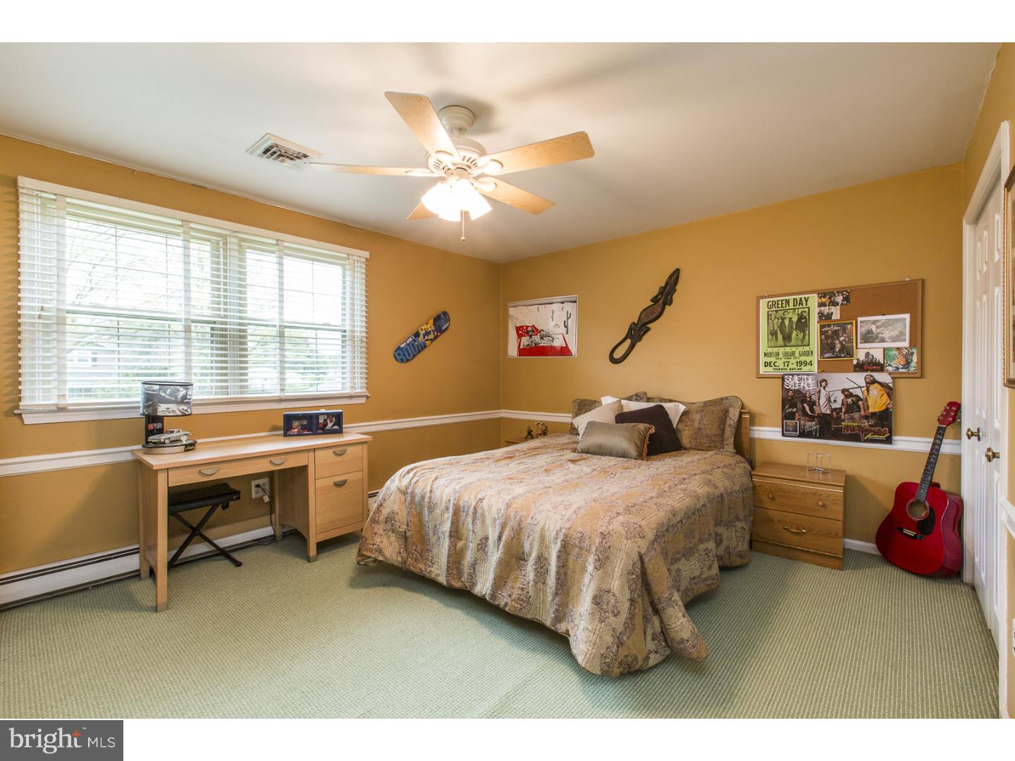 894 Broadmoor Road Huntingdon Valley, PA 19006 - Photo 11 of 24 Gallery Image 11