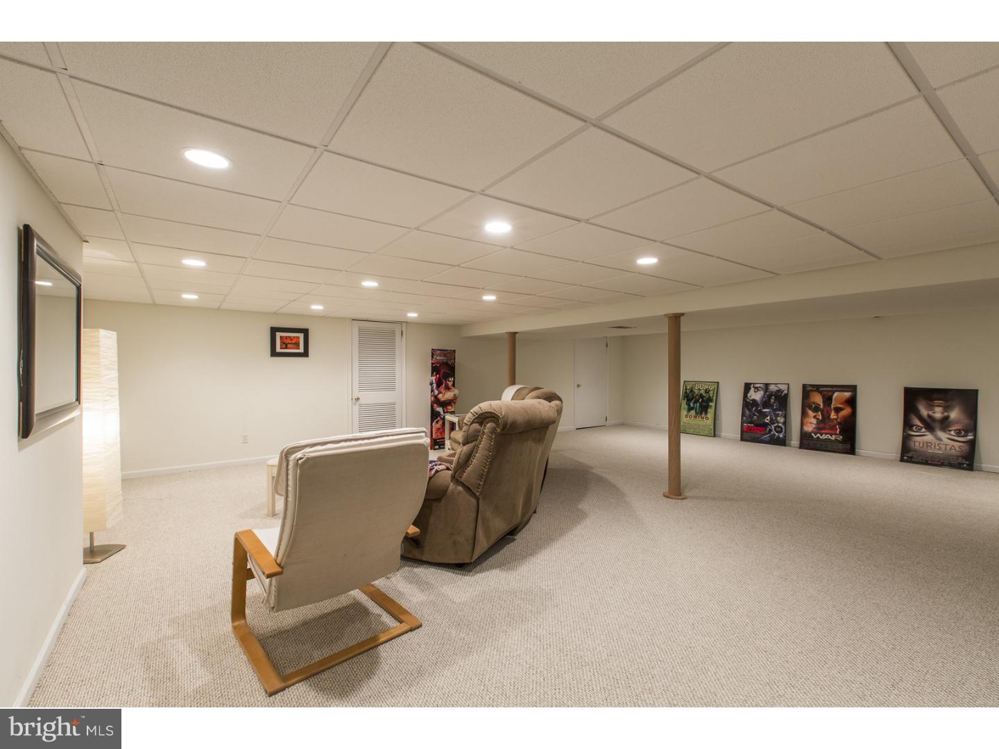 894 Broadmoor Road Huntingdon Valley, PA 19006 - Photo 17 of 24 Gallery Image 17