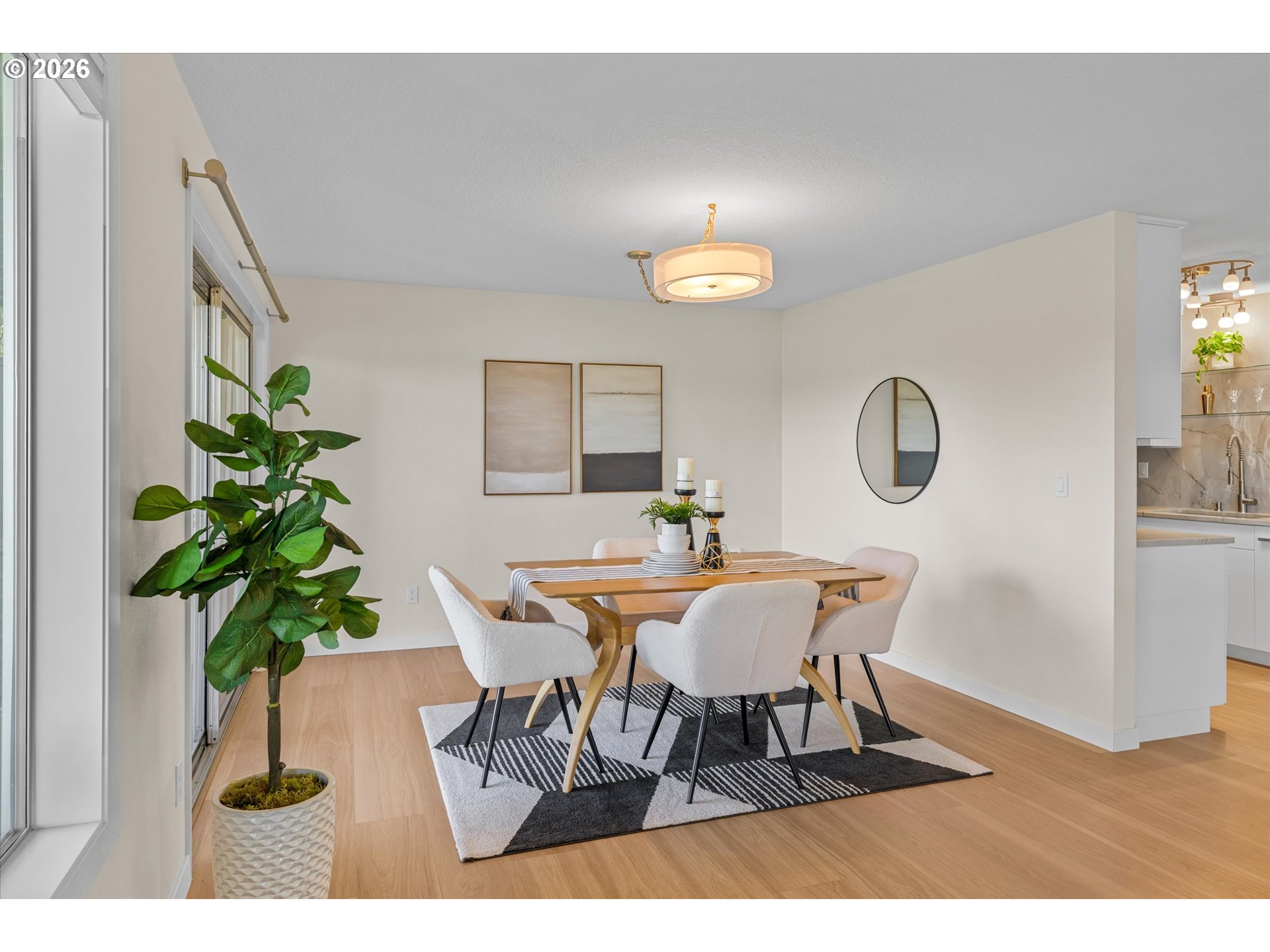200 Southwest Burnham Road, Unit 311 Lake Oswego, OR 97034 - Photo 12 of 35 Gallery Image 12