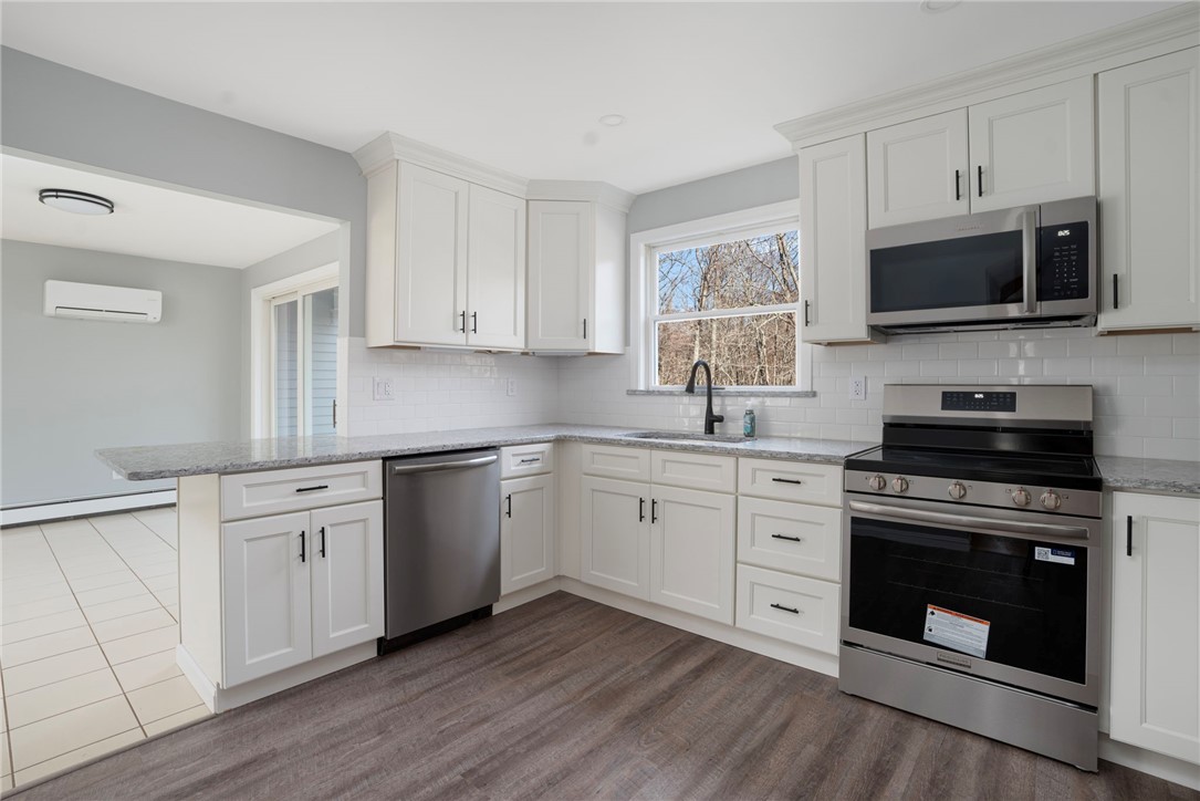 295 Frenchtown Road East Greenwich, RI 02818 - Photo 5 of 33