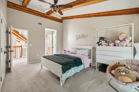 $627,500 | 850 Hillside Drive, Unit GG1, Fontana, WI 53125