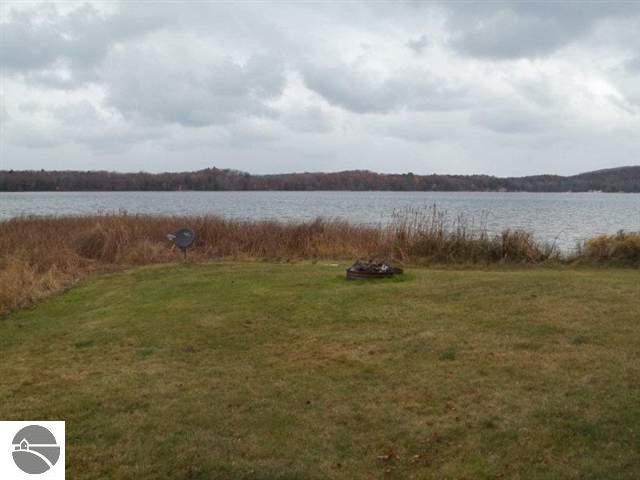1666 Stuart Road Arcadia, MI 49613 - Photo 6 of 13 1731651-5.JPG