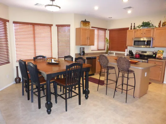 $4,200 | 1042 North Moccasin Trail, Gilbert, AZ 85234