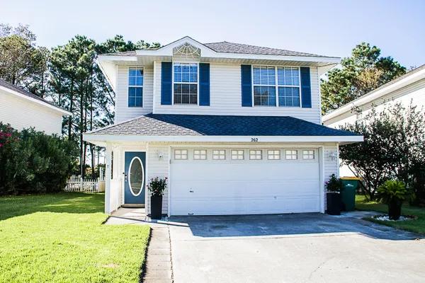 $2,995 | 262 Twin Lakes Lane, Destin, FL 32541