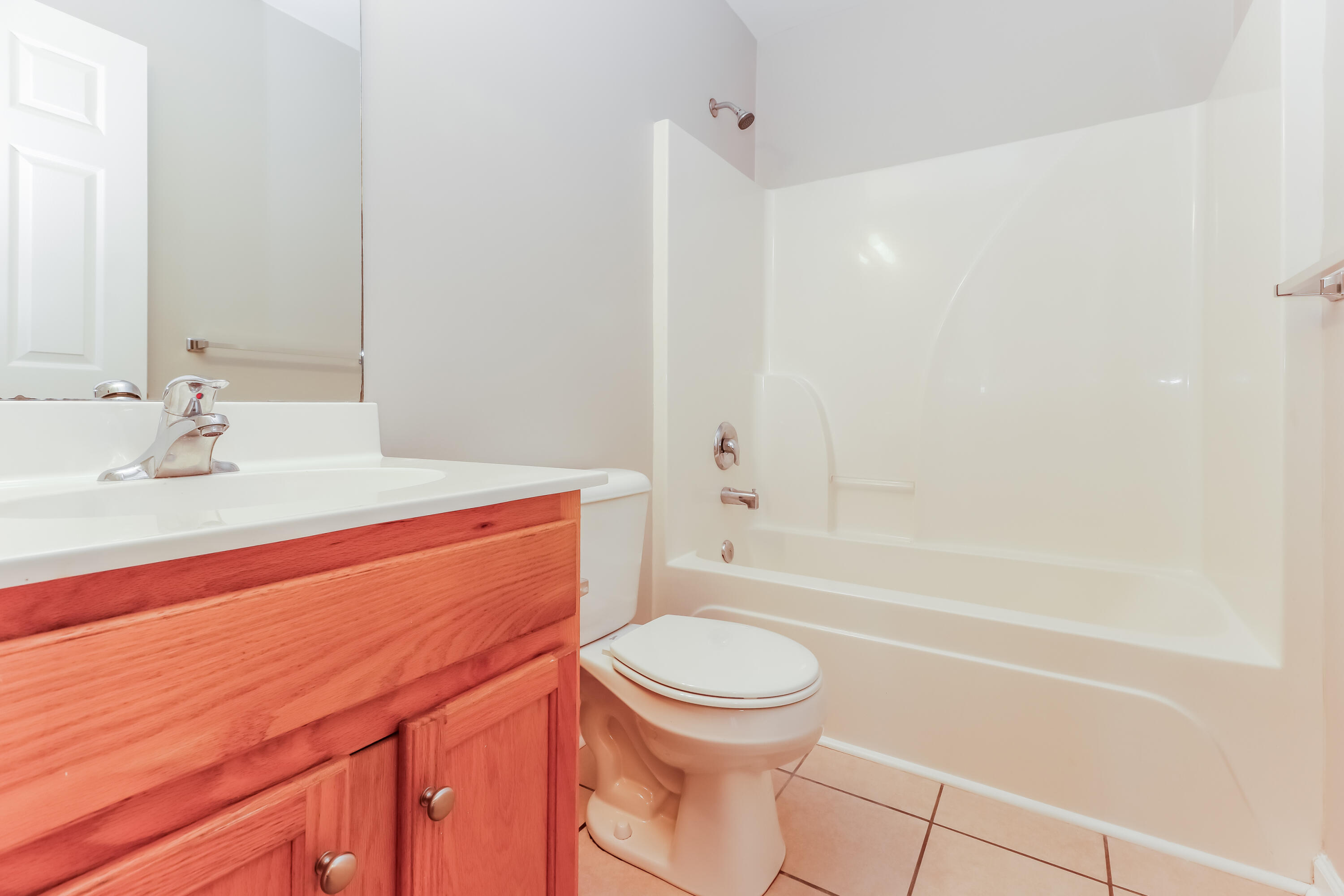 9068 Fieldstone Summerville, SC 29485 - Photo 11 of 15 1004896.9068 Fieldstone Trace - Bathroom