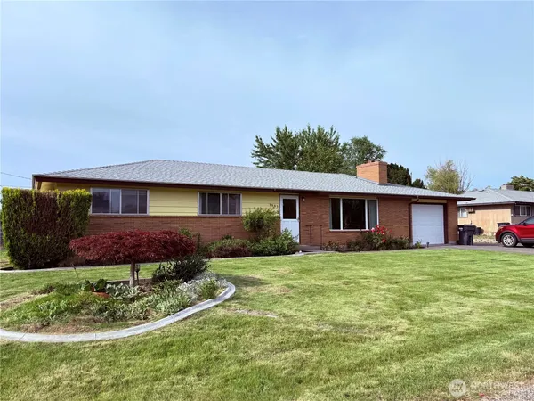 $420,000 | 3903 West Nixon Street, Pasco, WA 99301