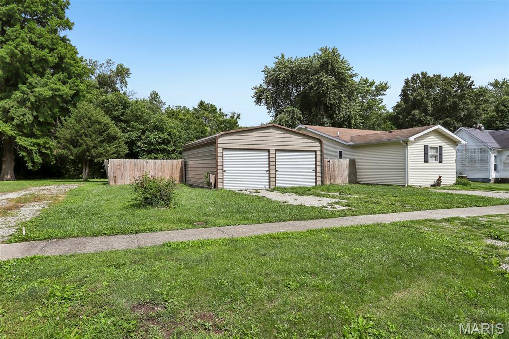 706 North Locust Street Litchfield, IL 62056 - Photo 22 of 24