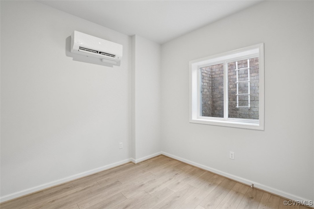 212 That Way Midlothian, VA 23114 - Photo 24 of 37 an empty room with a window