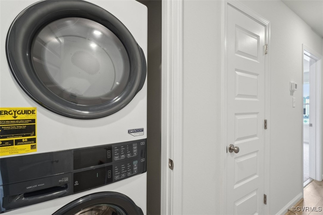 212 That Way Midlothian, VA 23114 - Photo 30 of 37 a bathroom with a sink and a mirror