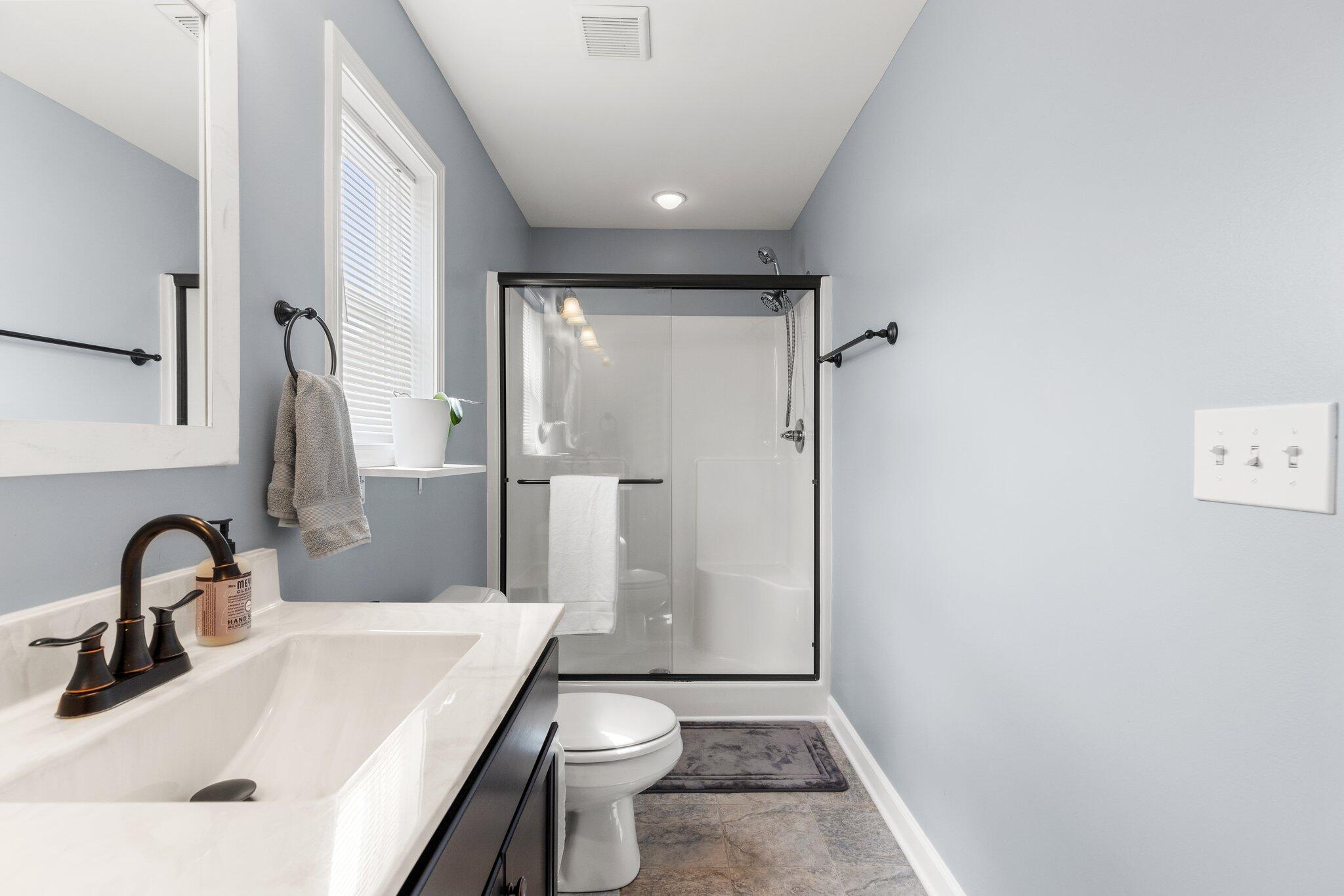 3057 Sandersville Road Lexington, KY 40511 - Photo 22 of 34 primary shower