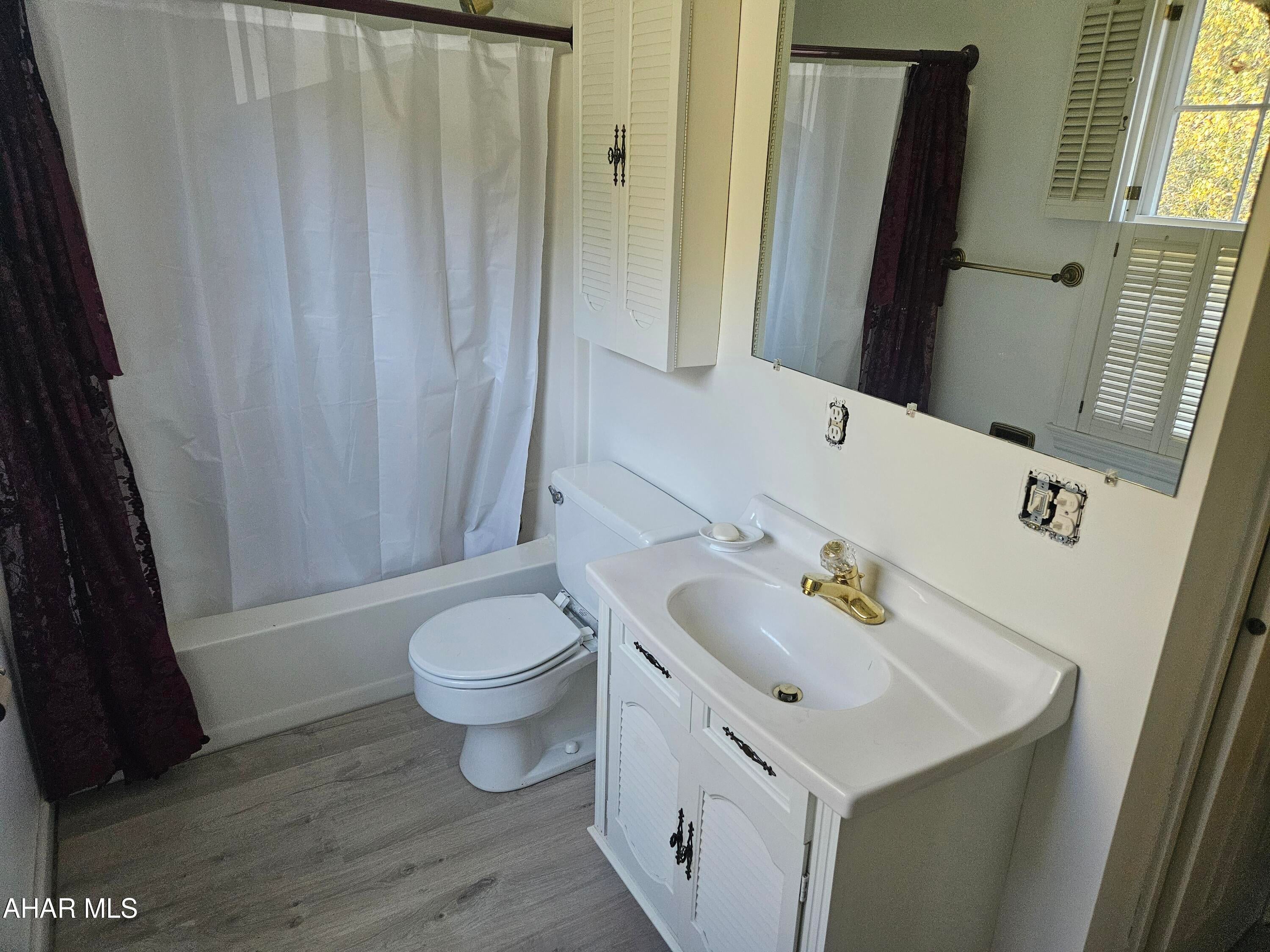 411 Ridge Avenue Altoona, PA 16602 - Photo 18 of 32 Gallery Image 18