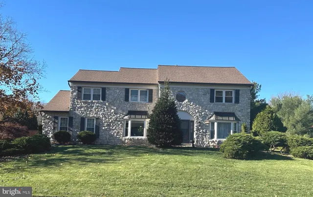$979,000 | 10 Beth Drive, Ambler, PA 19002
