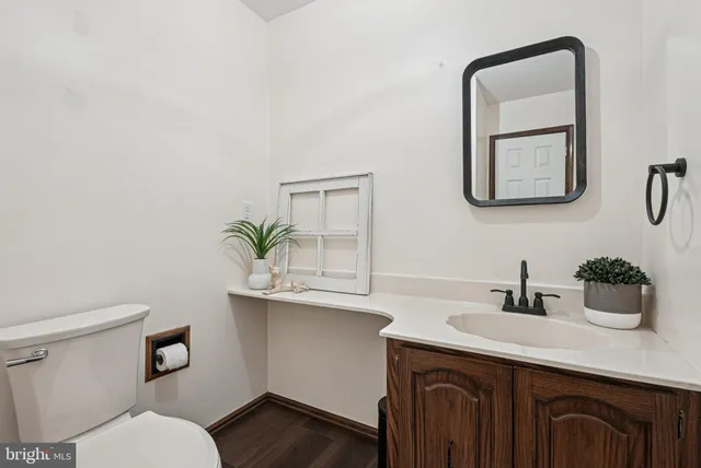 $979,000 | 10 Beth Drive, Ambler, PA 19002