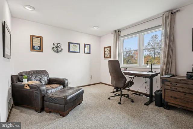 $979,000 | 10 Beth Drive, Ambler, PA 19002