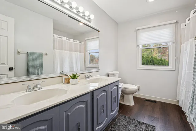 $979,000 | 10 Beth Drive, Ambler, PA 19002