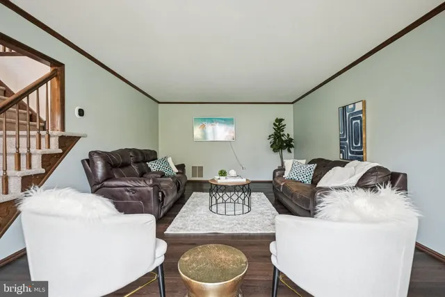 $979,000 | 10 Beth Drive, Ambler, PA 19002