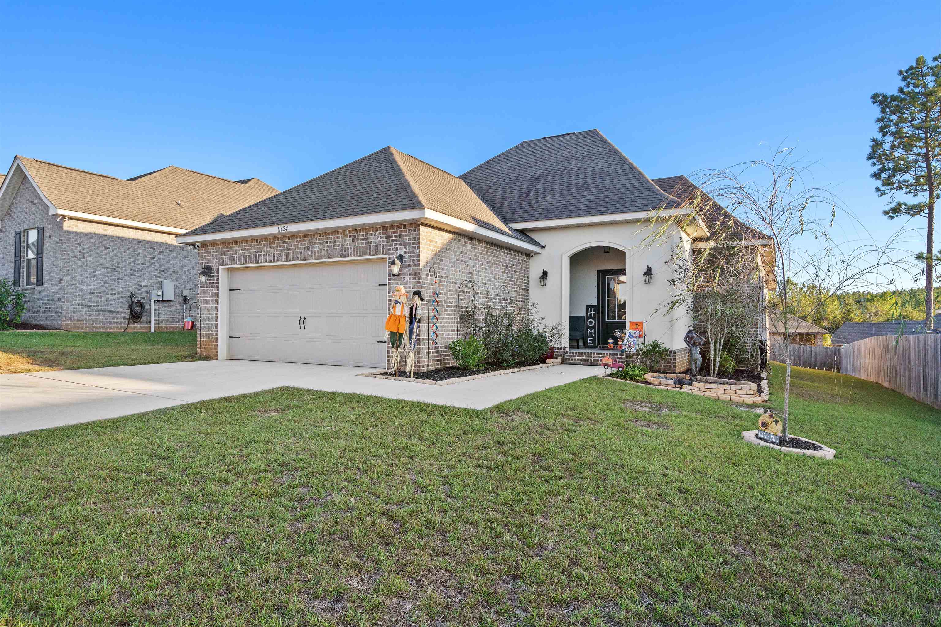 11624 Burbank Court Daphne, AL 36527 - Photo 2 of 38