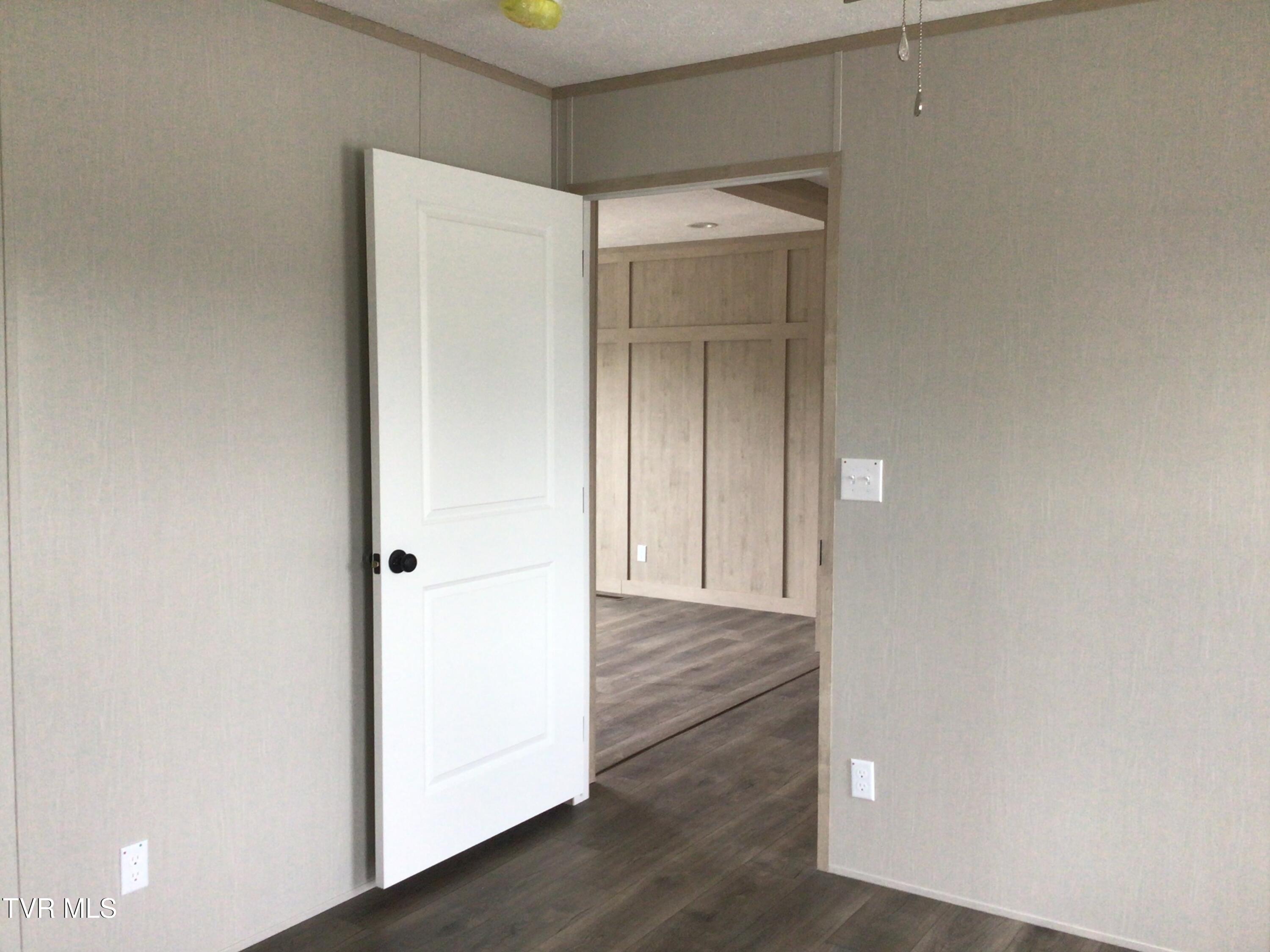 825 Dulaney Road Mosheim, TN 37818 - Photo 15 of 30 825 Dulaney Rd