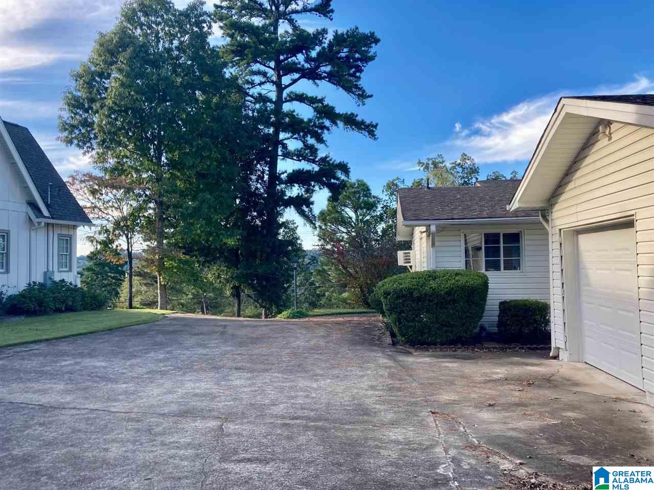1611 Ridge Road Birmingham, AL 35209 - Photo 27 of 28