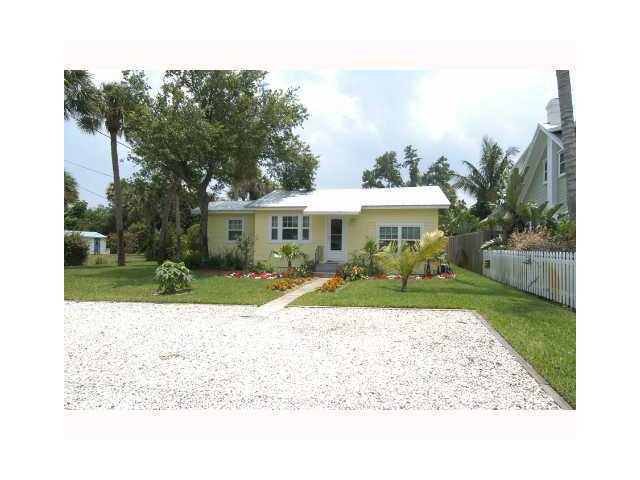 555 Southwest Halpatiokee Street Stuart, FL 34994 - Photo 8 of 9 Additional Photo