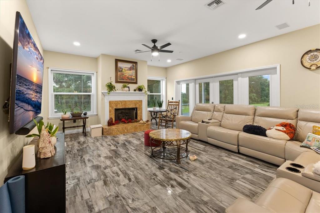 6175 Riverside Drive Punta Gorda, FL 33982 - Photo 13 of 70 Gallery Image 13
