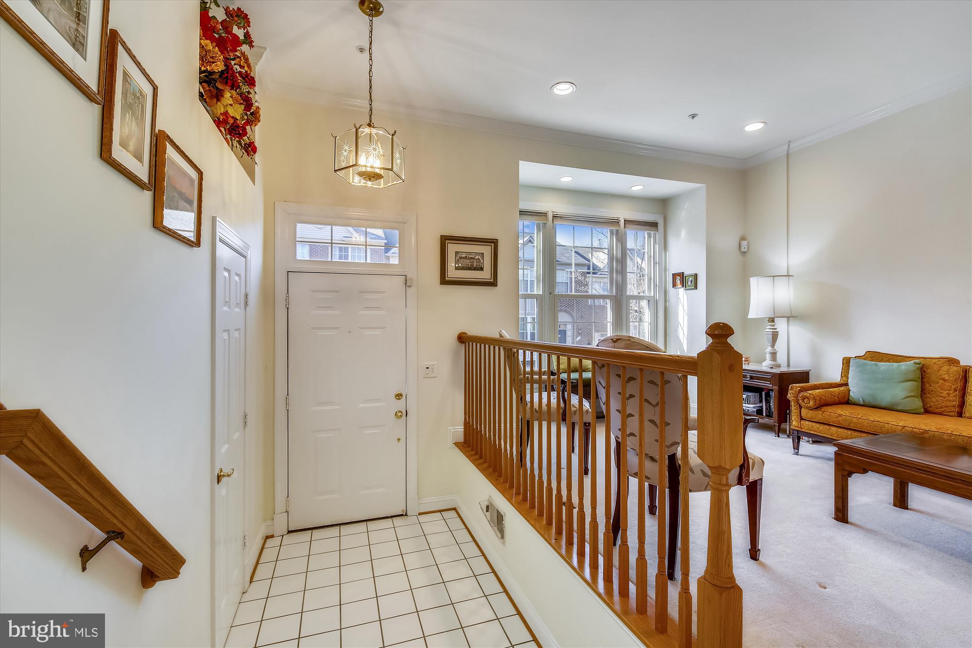 11213 Watermill Lane Silver Spring, MD 20902 - Photo 3 of 31 Foyer