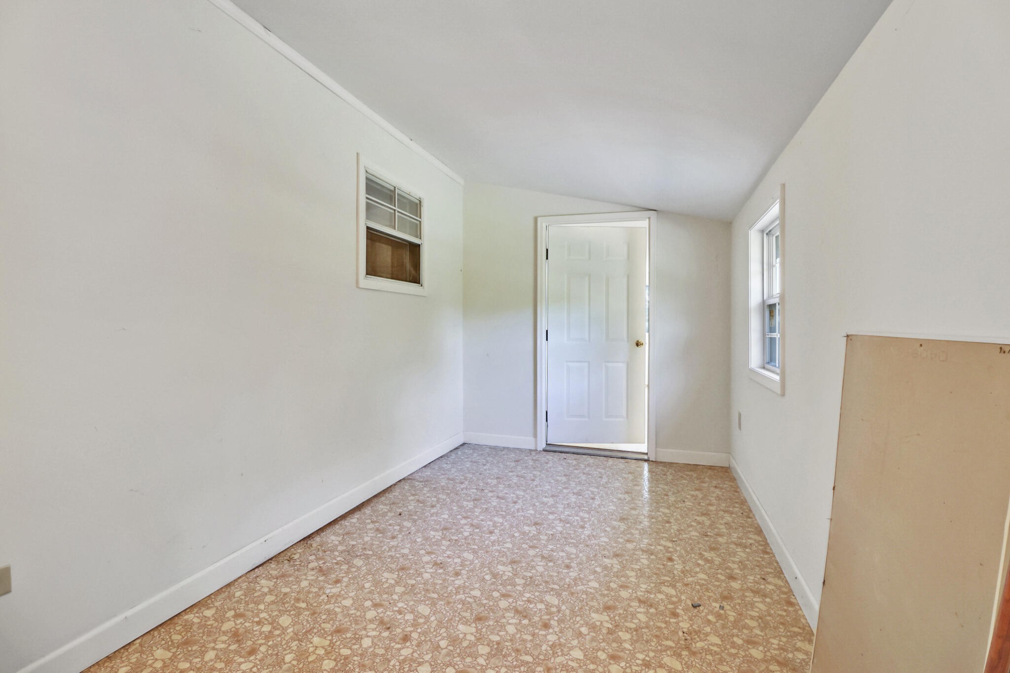 3702 Toestring Valley Road Spring City, TN 37381 - Photo 28 of 28 a view of an empty room